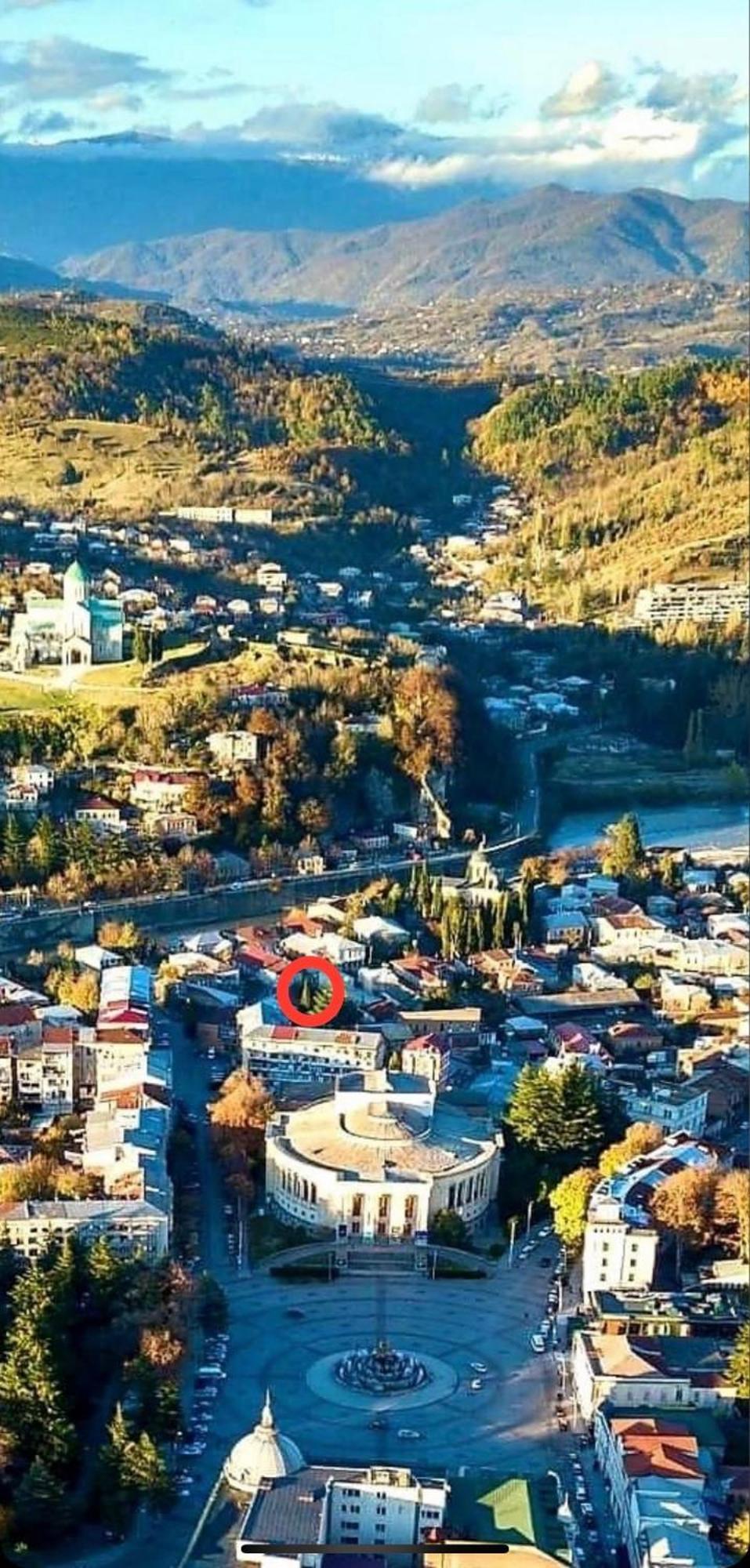 Hotel Varla Koetaisi Buitenkant foto
