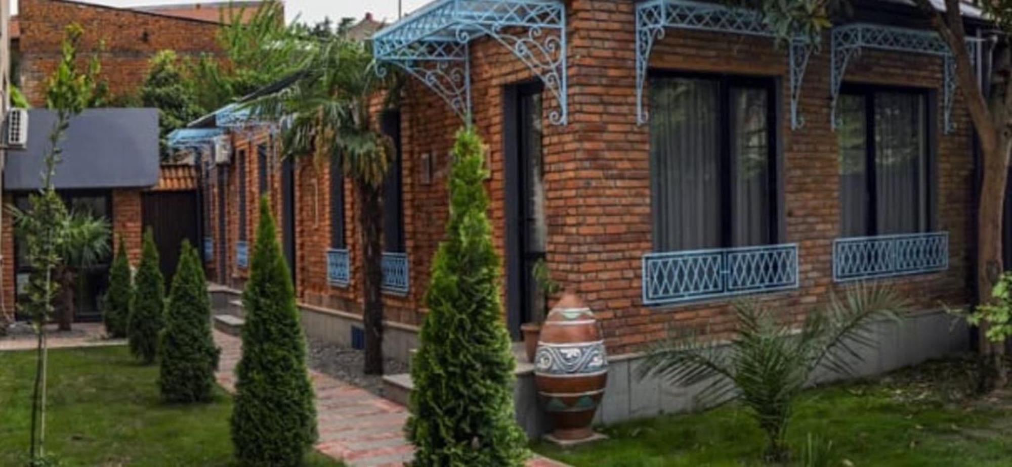 Hotel Varla Koetaisi Buitenkant foto